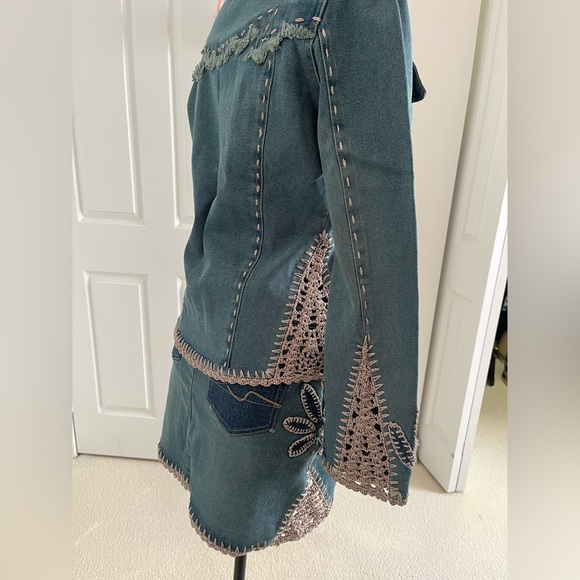 Beautiful Denim jacket & skirt - Picture 4 of 10